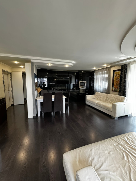 Фото Продаётся двухкомнатная квартира, 58,7 м²