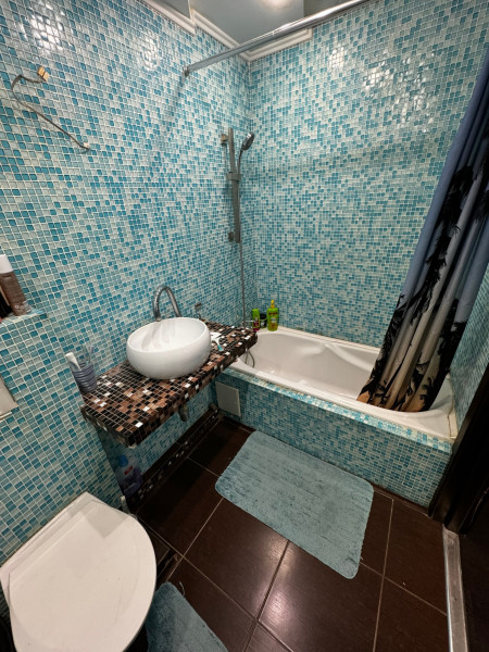 Фото Продаётся двухкомнатная квартира, 58,7 м²