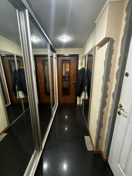 Фото Продаётся двухкомнатная квартира, 58,7 м²