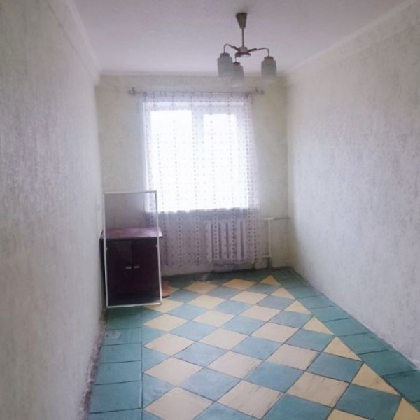 Фото № 7108 Продам 2х комн. квартиру в р-не маг. "Камелия"