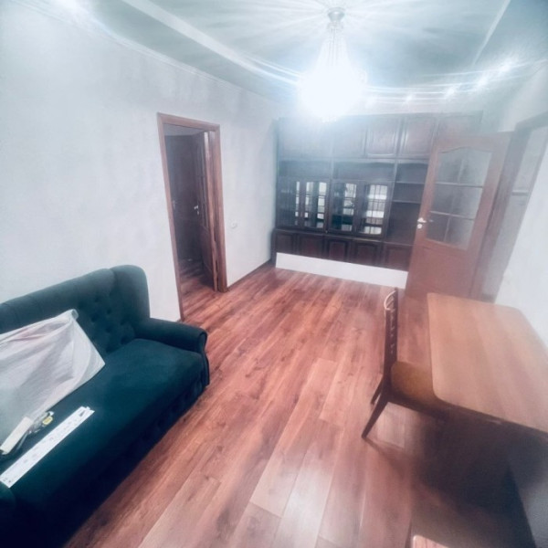 Фото Продам 2 х комнатную квартиру кв. Алексеева.