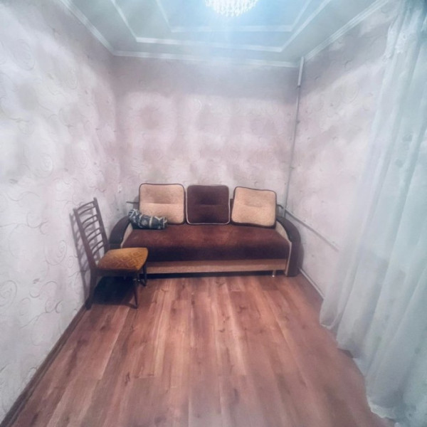 Фото Продам 2 х комнатную квартиру кв. Алексеева.