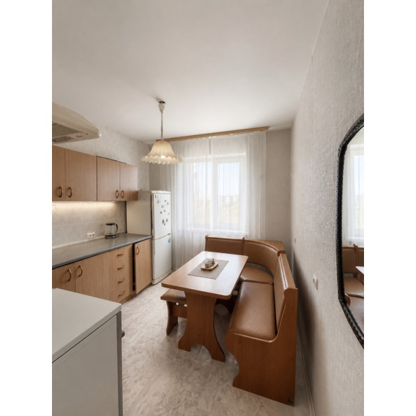 3-комн. квартира, кв-л Комарова 12