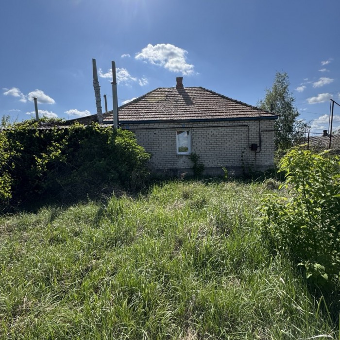 Фото Продам дом в Станично-Луганском районе, п. Ольховое (район магазина Авоська)