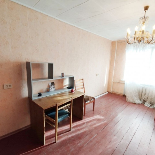 Продам комнату в коммунальной квартире район стадиона Авангард