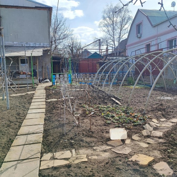 Фото Продам 2-х этажный дом в городе Луганск п. Екатериновка