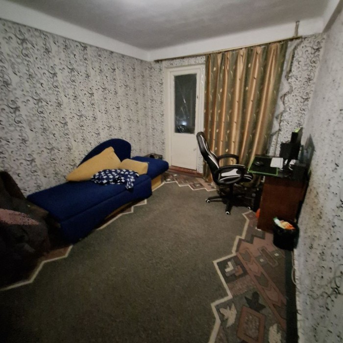 Фото Продам 2-х ком квартиру на кв. Солнечный