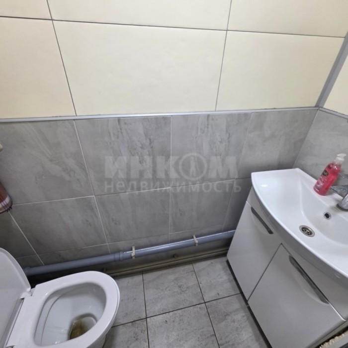Фото Продам отдельно стоящее здание в центре г. Луганск