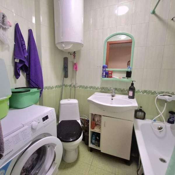 Фото Продам 2-комн квартиру на кв. 30 лет Победы (р-н к-ра "Мир"), г. Луганск
