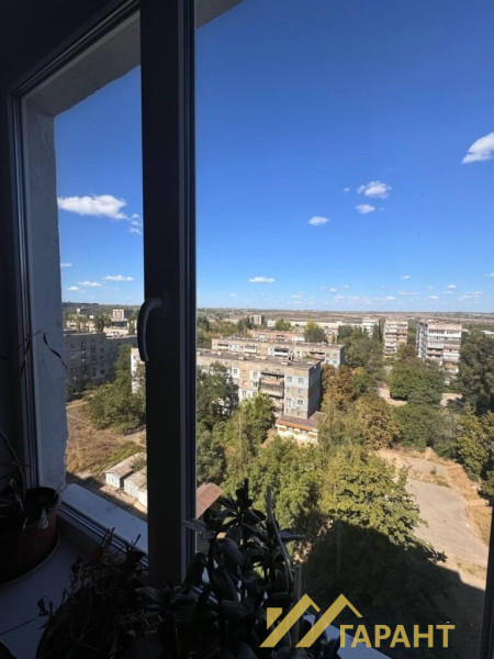 Фото 2-к квартира район Спорттоваров г.Алчевск#1430