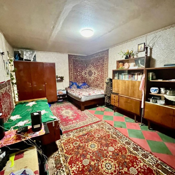 Фото Продам 1-к квартиру на Восточном квартале