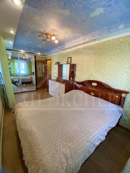 Фото Сдам посуточно 2-х комнатную квартиру (г. Стаханов, ул. Хруничева, 3)