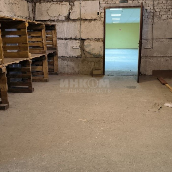 Фото Продам или Сдам 1320м2 рн Пингвин басейн