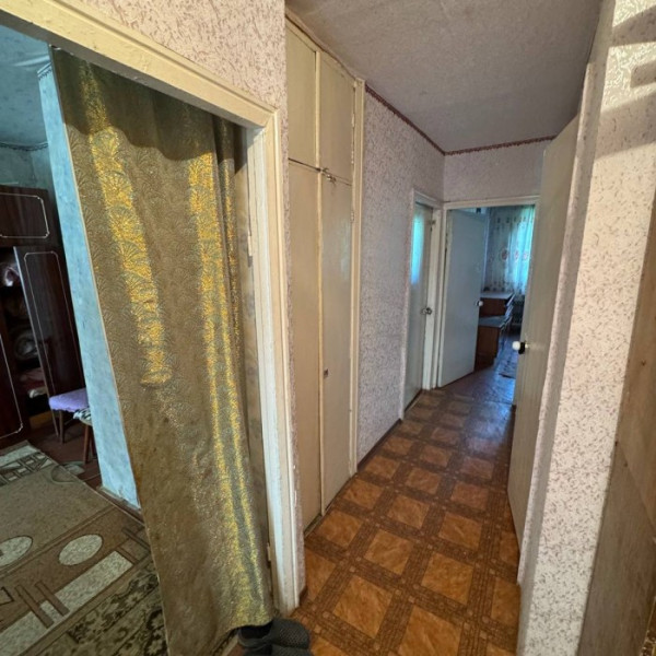 Фото Продам 3- х комнатную квартиру 1/4 эт. в Станице Луганской по ул. 5-я Линия