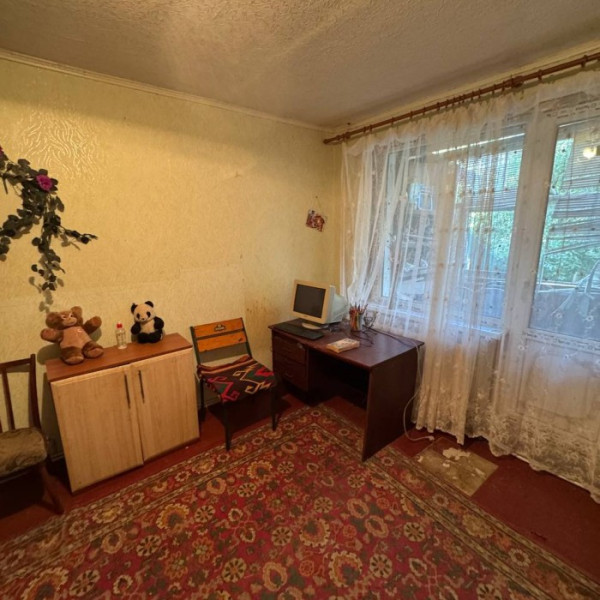 Фото Продам 3- х комнатную квартиру 1/4 эт. в Станице Луганской по ул. 5-я Линия