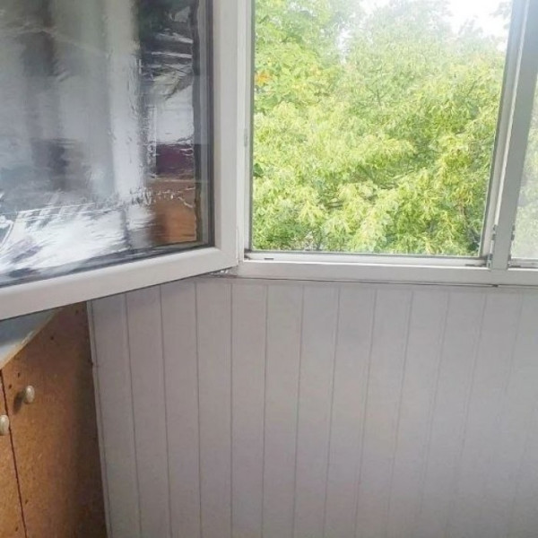 Фото Продам 2- х комнатную квартиру на кв. Комарова