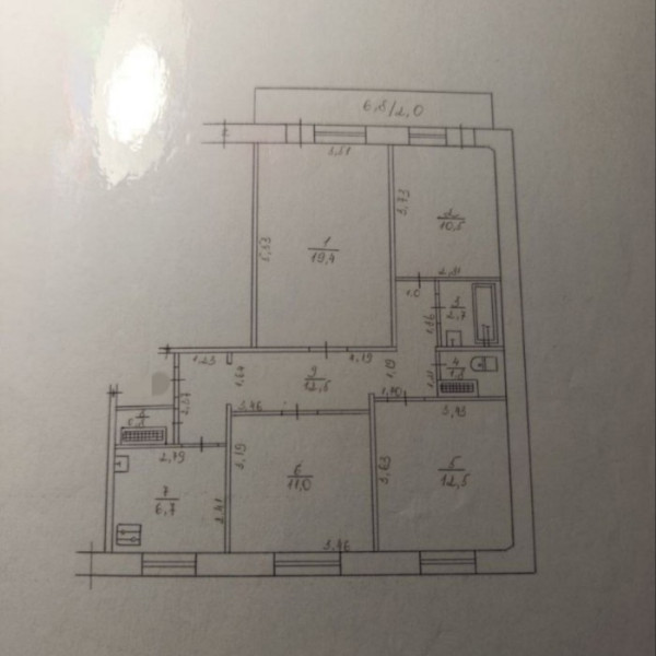 Фото Продам 4-х комнатную квартиру на кв. Якира