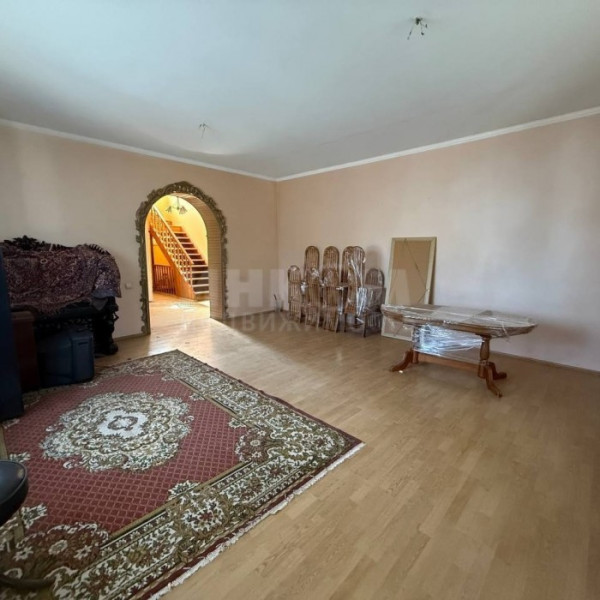 Фото Продам Дом 250м2 рн. Пингвин