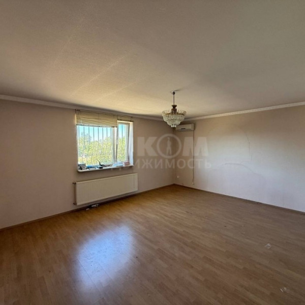 Фото Продам Дом 250м2 рн. Пингвин