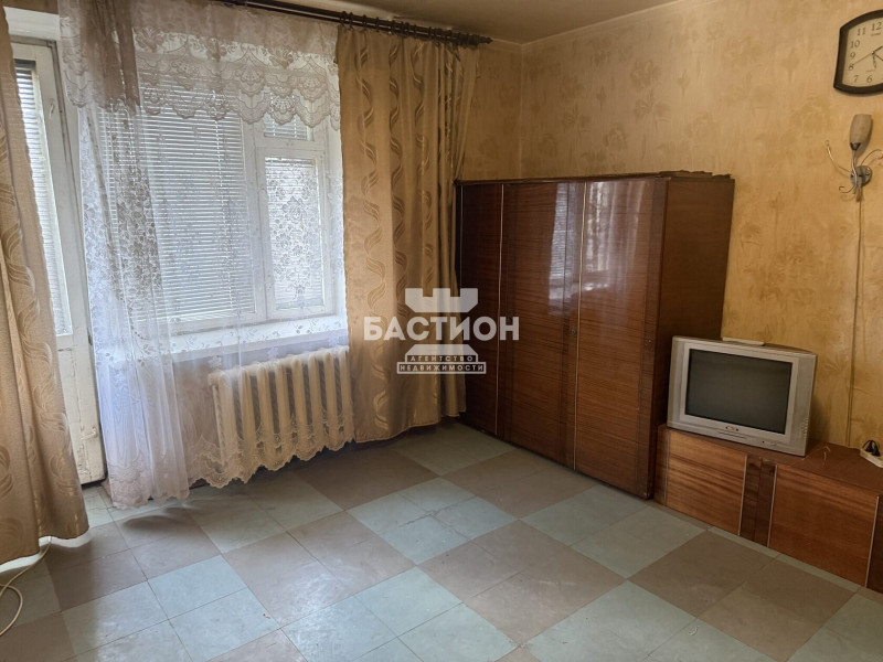 Фото 1 комнатная квартира, пр-кт Металлургов 28, ID: 2275070