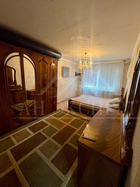 Фото Сдам 4-х комнатную квартиру на длительный срок (Стаханов, ул. Курченко)