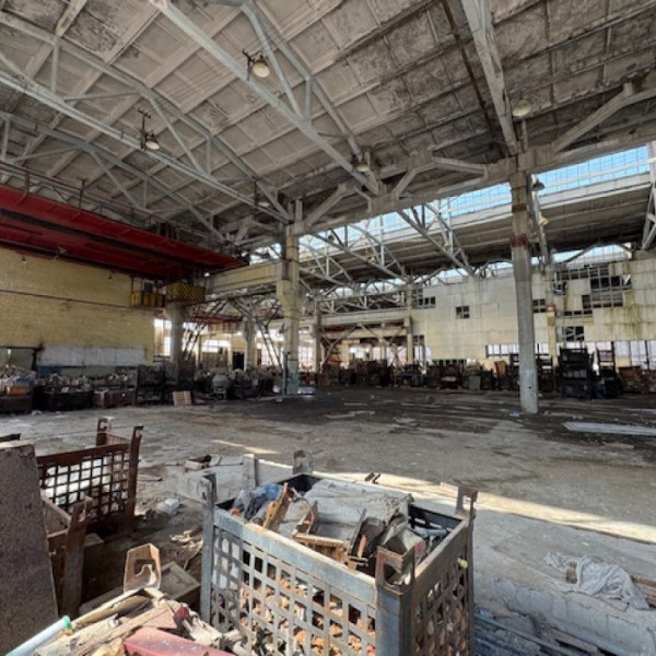 Фото Продам производственные склады в центре Луганска