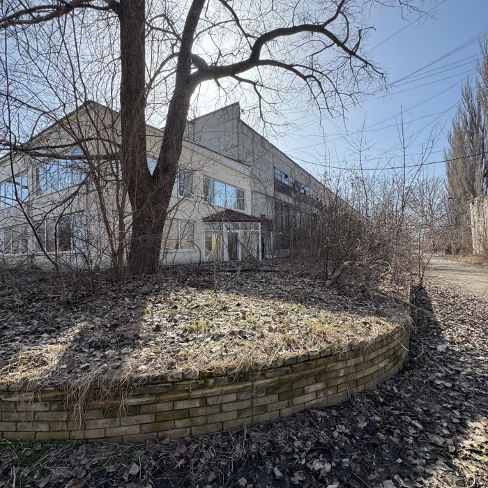 Фото Продам производственные склады в городе Луганск район Таксопарка