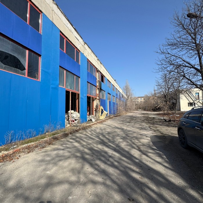 Фото Продам производственные склады в городе Луганск район Таксопарка