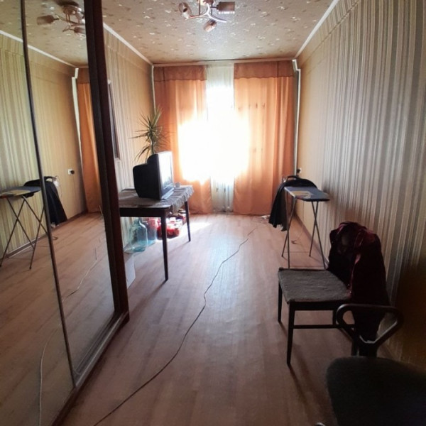 Фото № 6756 Продам 3х комн. квартиру в р-не маг. "Айсберг"