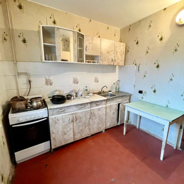 Продам 1-к квартиру на 1-м Микрорайоне