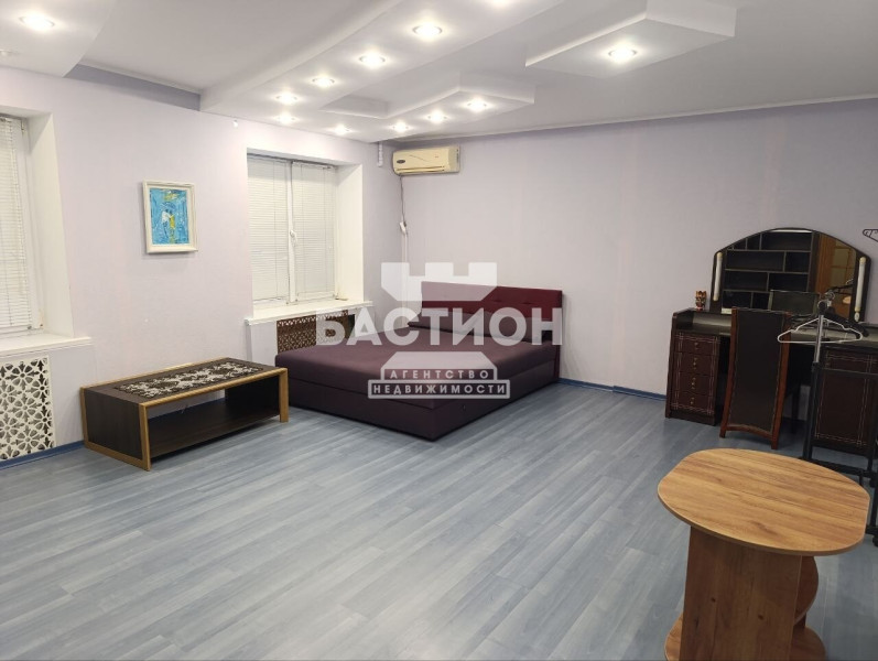 3-х комнатная квартира, улица Градусова , 4А ID:2086772