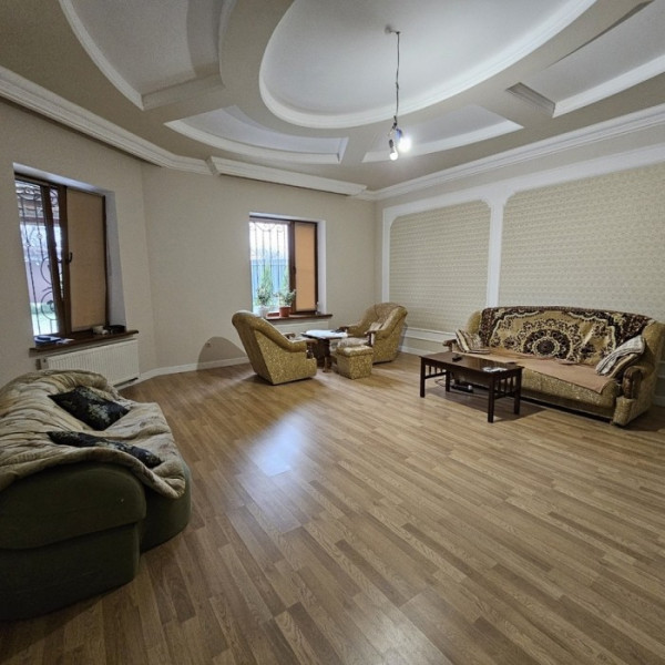 Фото Продам 2-х этажный дом в г. Луганск район ДК Строителей