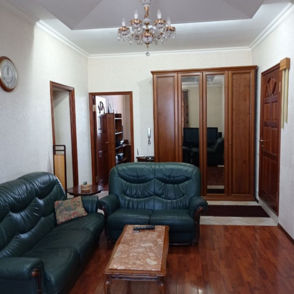 Фото Продам 3-х комн квартиру 90 м2 в Центре города Луганск