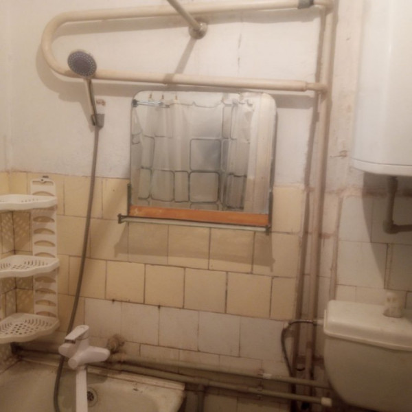 Фото Продам 2-х комн квартиру в городе Луганск квартал Гаевого