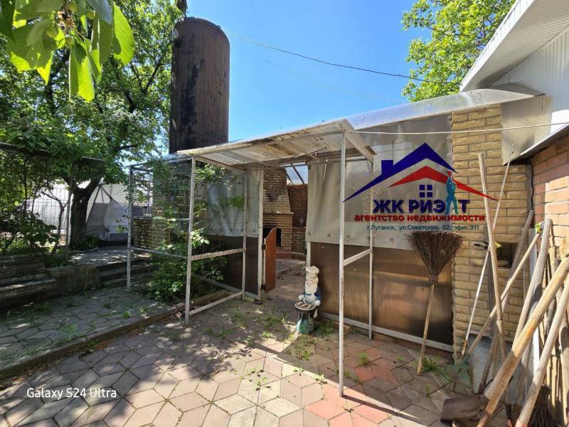 Фото Двухэтажный дом в поселке Хрящеватое