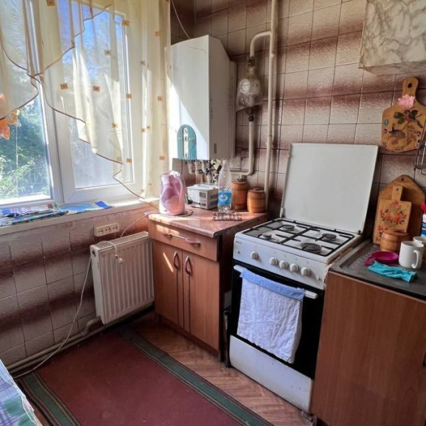 Фото Продам 2-х комнатную квартиру на кв. Солнечный