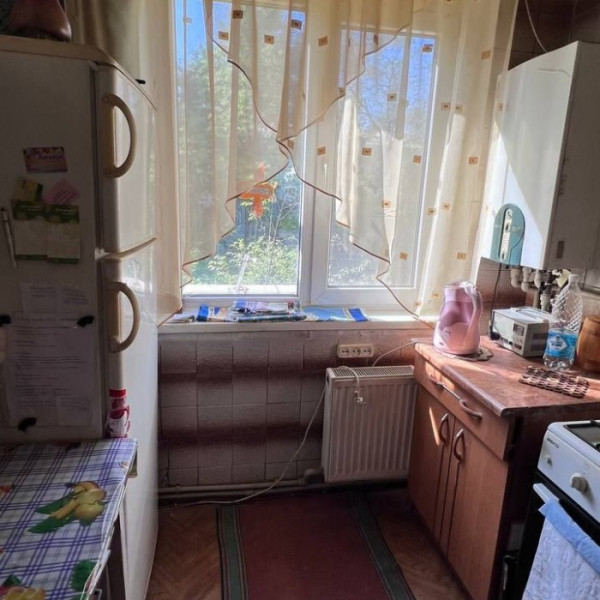 Фото Продам 2-х комнатную квартиру на кв. Солнечный