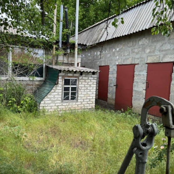 Фото Продам дом в пгт. Станица Луганская (Новая Кондрашевка)