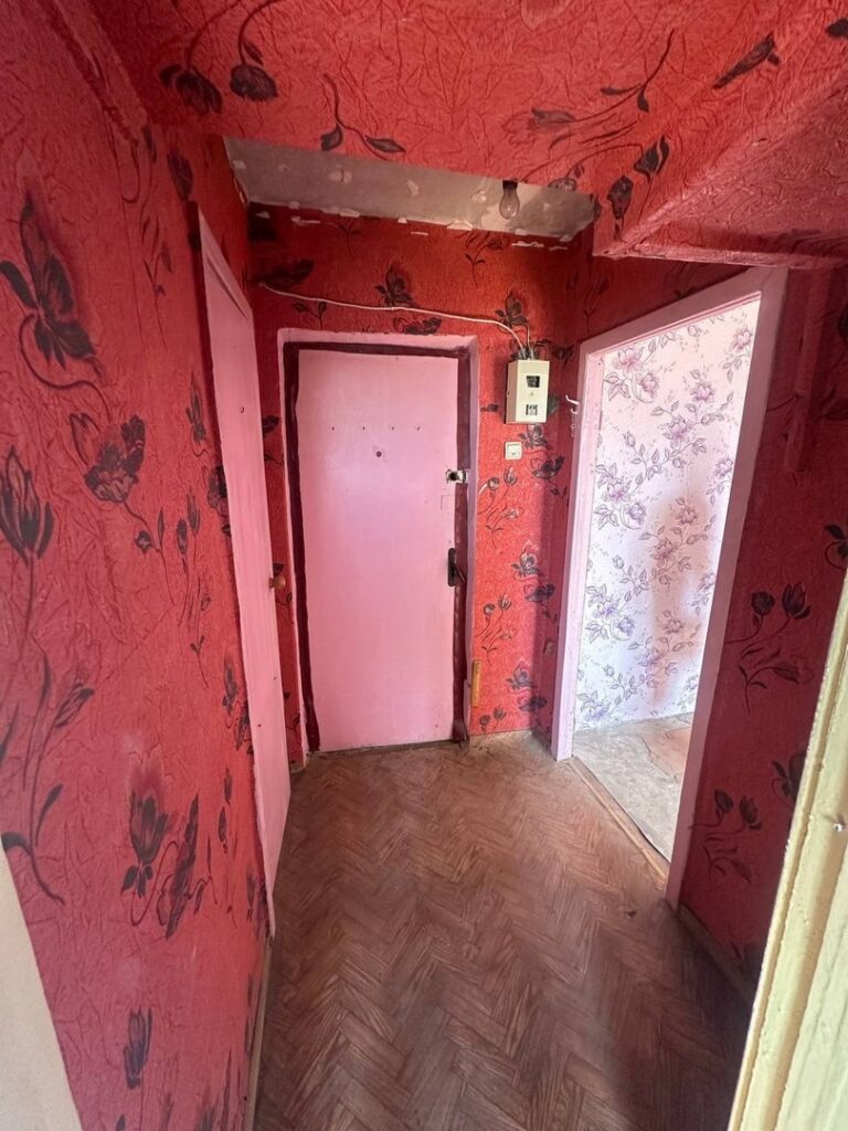 Фото № 572 Продаётся 1 комн. квартира в районе ТРЦ “Столица”.