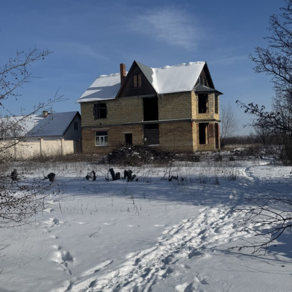 Продам коробку дома на Видном, 250м2