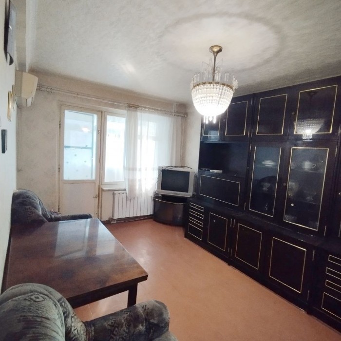 Продам 4-х комнатную квартиру на кв. Волкова, АВТОНОМНОЕ ОТОПЛЕНИЕ.