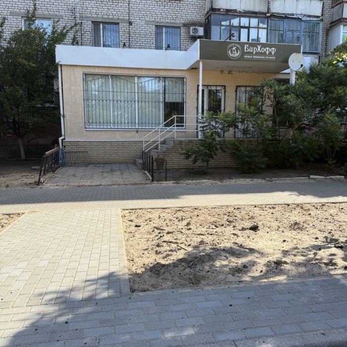 Продам Магазин в Станице Луганской, (кв. Молодежный) площадью 87м2