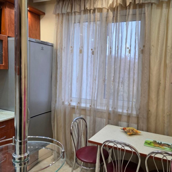 Фото Продам 3к кв. Комарова с А.О.