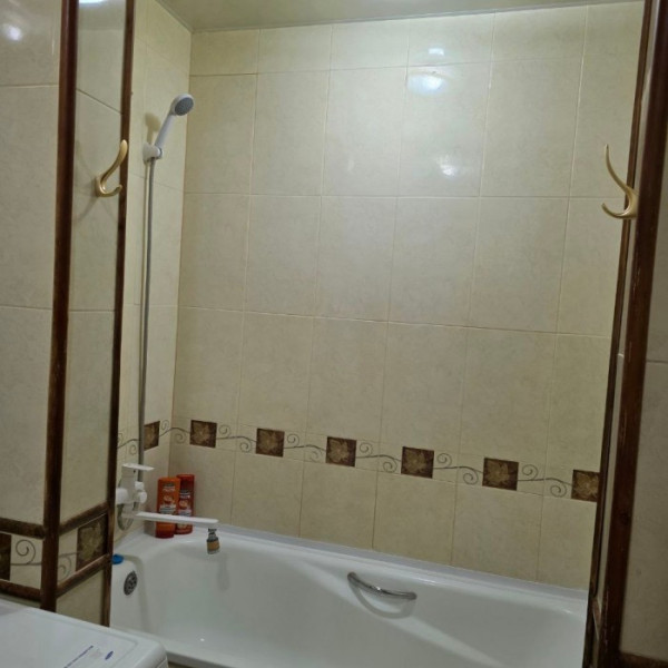 Фото Продам 3к кв. Комарова с А.О.