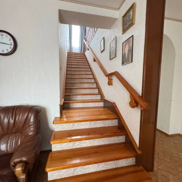 Фото Продам дом 243 м2 в городе Луганск район Владимирского Собора