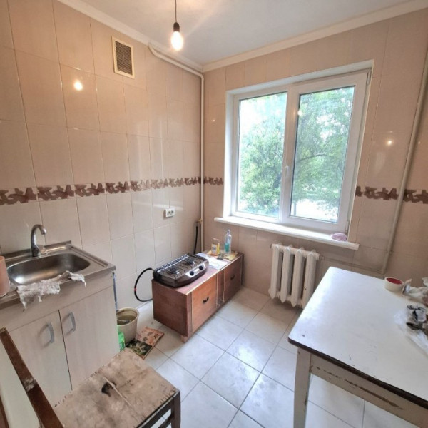 Продам 3-х комн квартиру по ул. 30 лет Победы (напротив к-р &amp;quot;Мир&amp;quot;)