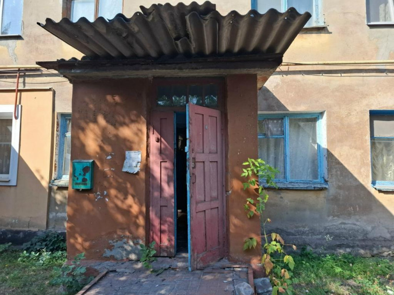 #2137, ИНТЕРЕСНОЕ ПРЕДЛОЖЕНИЕ! 2-х комнатная с отдельным входом на Горняцком