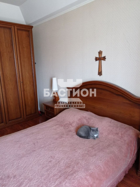 Фото 4-х комнатная квартира,площадь Героев Великой Отечественной войны 4 , ID:2004922