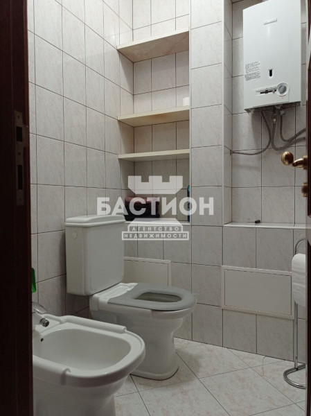 Фото 4-х комнатная квартира,площадь Героев Великой Отечественной войны 4 , ID:2004922