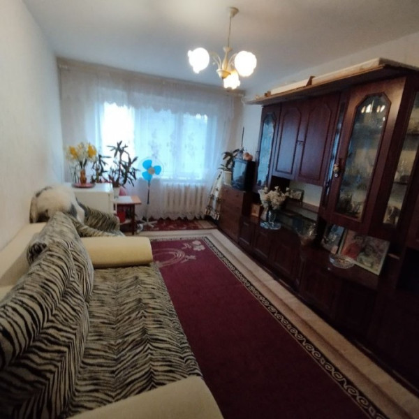 Фото Продам 2-х комнатную квартиру на кв. Солнечный